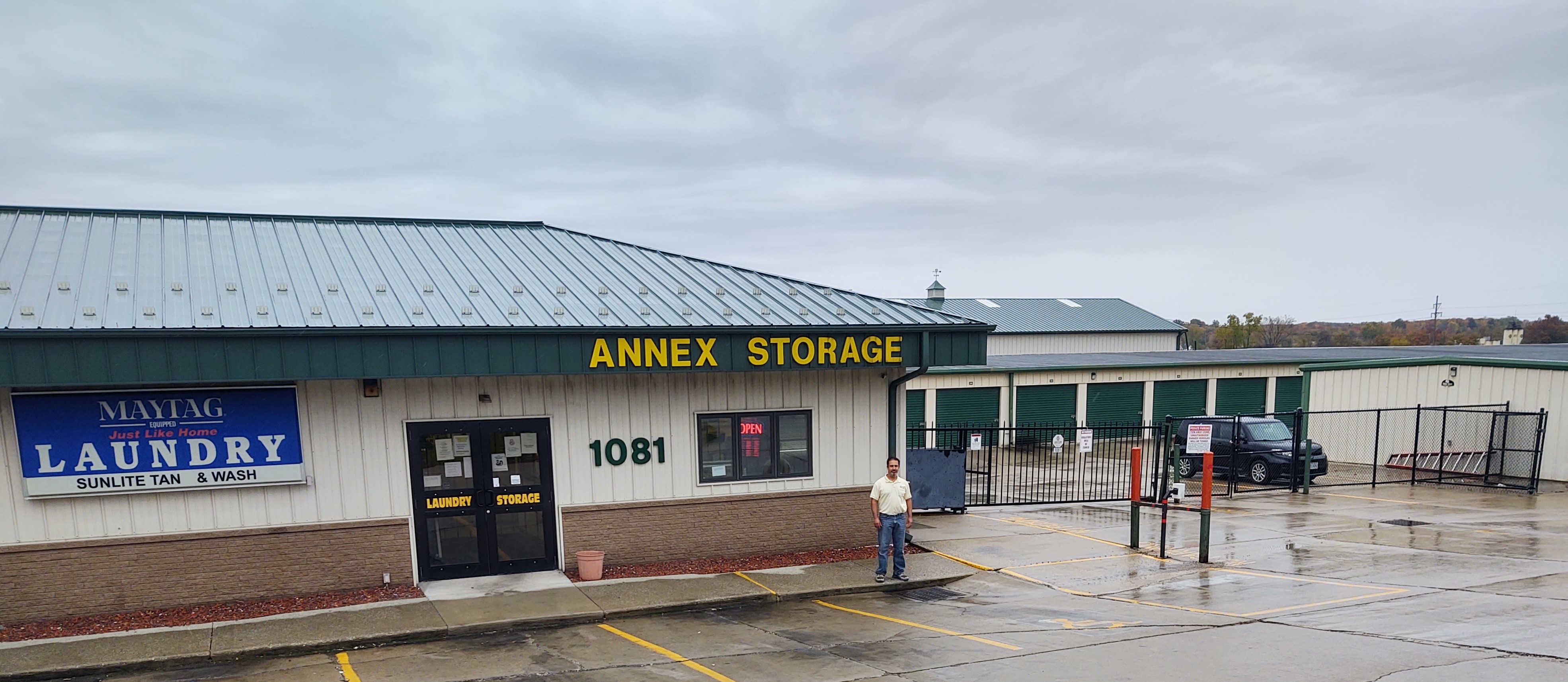 Sunlite Storage 1081 W Longview Ave., Mansfield OH 44906 Self Storage